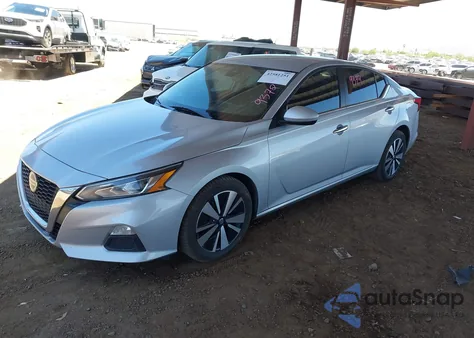 2022 Nissan Altima Sv Fwd z USA, uszkodzony, nr VIN 1N4BL4DV2NN409467